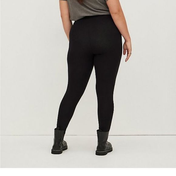 Torrid Black Shredded Knee Leopard Back Premium Leggings Comfort Waist 2… - Picture 3 of 5